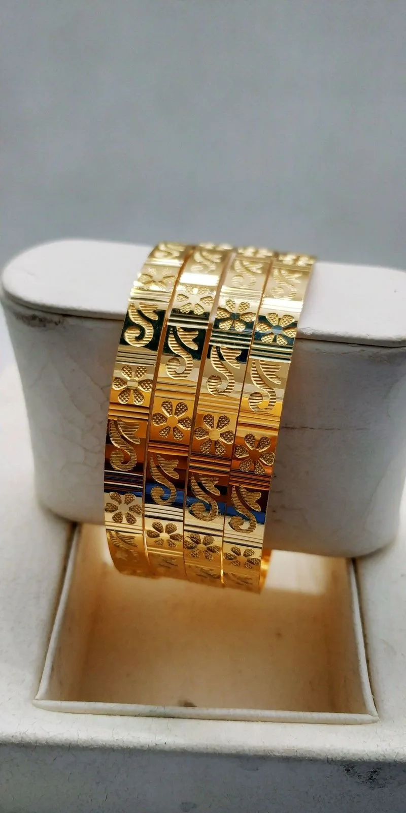 Bilvar 22K gold Kolhapur design 1