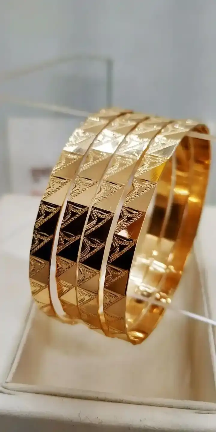 Bilvar 22K gold Kolhapur design 3
