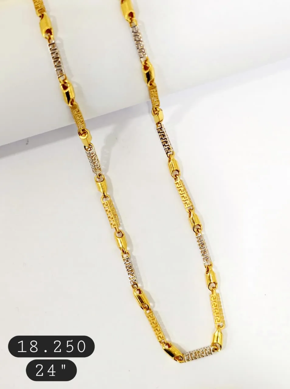 Cuban gold chain 22K design 4
