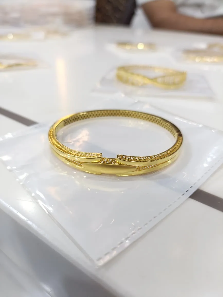 Feathercast gold kada design 4