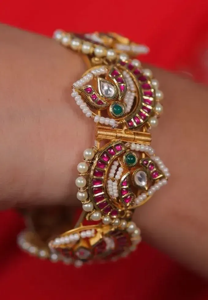 Jadau Bangals 22K gold Kolhapur design 3