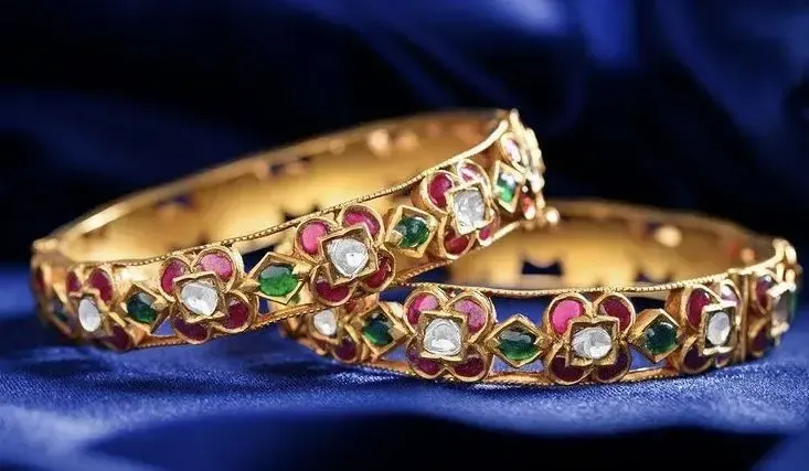 Jadau bangals gold bangles Kolhapur